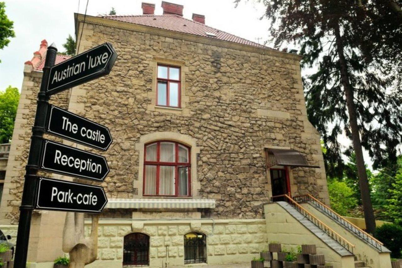 Lion'S Castle Hotel Lviv Exterior foto
