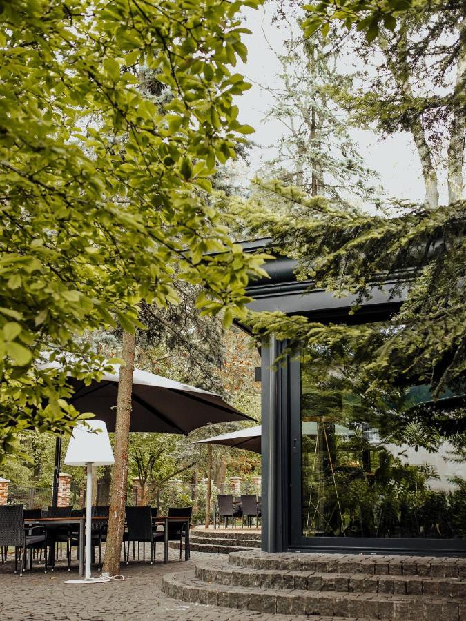 Lion'S Castle Hotel Lviv Exterior foto