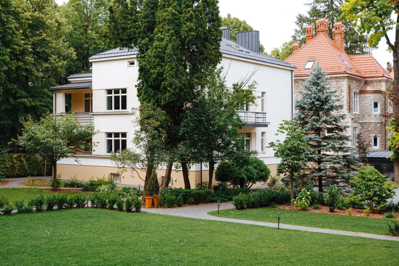 Lion'S Castle Hotel Lviv Exterior foto